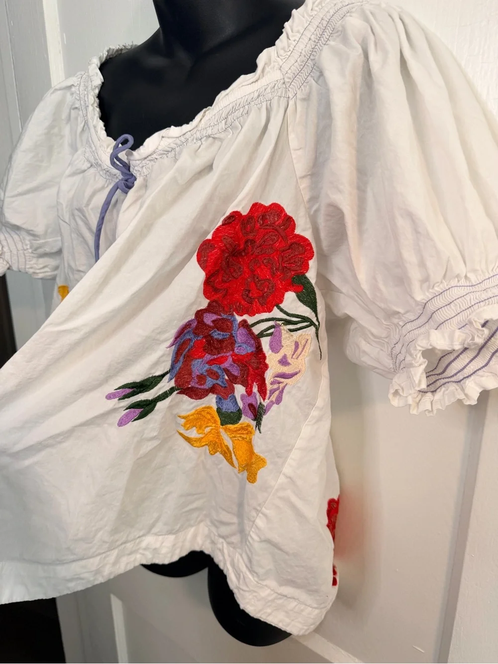 Anthropologie White Floral Embroidered Blouse